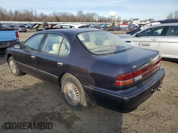 ✅ 1996 Infiniti I30 • VIN: JNKCA21D3TT309468 • Лот: 87840425. Опубликован ранее на Copart с пробегом 88 592 миль. Бесплатный доступ к архиву аукционных продаж из США и подробный отчёт об истории автомобиля на DreamBid. Изображение 2.