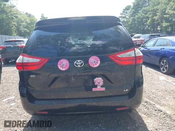 ✅ 2015 Toyota Sienna LE AAS • VIN: 5TDKK3DC2FS589471 • Lot: 42867927. Listed on IAAI with 156,259 mi. Free auction sales archive from the USA and detailed vehicle history report at DreamBid. Image 16.