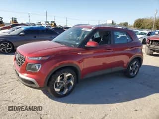 ✅ 2024 Hyundai Venue SEL • VIN: KMHRC8A32RU300727 • Lot: 73890674. Wystawiony na Copart z przebiegiem 6 869 mil. Bezpłatny archiwum sprzedaży aukcyjnych z USA i szczegółowy raport historii pojazdu na DreamBid. Zdjęcie 1.