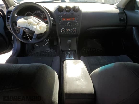 ✅ 2010 Nissan Altima Hybrid • VIN: 1N4CL2AP7AC134831 • Lot: 92305495. Listed on Copart with 206,192 mi. Free auction sales archive from the USA and detailed vehicle history report at DreamBid. Image 8.