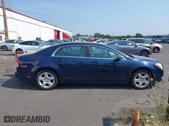 2010 Chevrolet Malibu 1LS с VIN 1G1ZB5EB1AF171999, выставлен на аукционе IAAI как лот 43152205 с пробегом 142 109 миль миль и . История ставок и продаж доступна на DreamBid. Изображение 13.