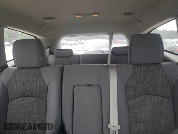 ✅ 2014 Chevrolet Traverse LT • VIN: 1GNKRGKD7EJ137145 • Lot: 59519844. Wystawiony na Copart z przebiegiem 158 743 mil. Bezpłatny archiwum sprzedaży aukcyjnych z USA i szczegółowy raport historii pojazdu na DreamBid. Zdjęcie 10.