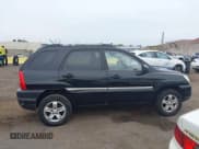 ✅ 2009 Kia Sportage EX • VIN: KNDJF723X97636531 • Лот: 43293955. Опубликован ранее на IAAI с пробегом 82 016 миль. Бесплатный доступ к архиву аукционных продаж из США и подробный отчёт об истории автомобиля на DreamBid. Изображение 13.