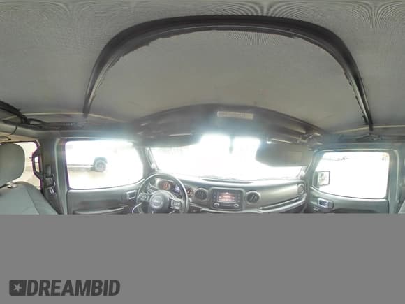 ✅ 2020 Jeep Wrangler Unlimited Sport S • VIN: 1C4HJXDG0LW167914 • Лот: 82125905. Опубликован ранее на Copart с пробегом 92 051 миль. Бесплатный доступ к архиву аукционных продаж из США и подробный отчёт об истории автомобиля на DreamBid. Изображение 15.