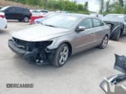 ✅ 2012 Volkswagen CC Lux • VIN: WVWHP7AN0CE552624 • Лот: 42134600. Опубликован ранее на IAAI с пробегом 122 543 миль. Бесплатный доступ к архиву аукционных продаж из США и подробный отчёт об истории автомобиля на DreamBid. Изображение 2.