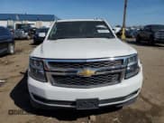✅ 2018 Chevrolet Suburban LT • VIN: 1GNSKHKCXJR115671 • Lot: 48954845. Wystawiony na Copart z przebiegiem 112 962 mil. Bezpłatny archiwum sprzedaży aukcyjnych z USA i szczegółowy raport historii pojazdu na DreamBid. Zdjęcie 5.