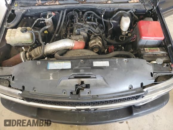 ✅ 2001 Chevrolet Silverado 2500HD LS • VIN: 1GCHK29U21E258040 • Лот: 64043465. Опубликован ранее на Copart с пробегом 259 626 миль. Бесплатный доступ к архиву аукционных продаж из США и подробный отчёт об истории автомобиля на DreamBid. Изображение 11.