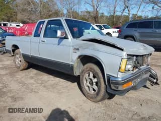 ✅ 1985 Chevrolet S-10 • VIN: 1GCCS14B2F2158409 • Лот: 41327938. Опубликован ранее на IAAI с пробегом 97 029 миль. Бесплатный доступ к архиву аукционных продаж из США и подробный отчёт об истории автомобиля на DreamBid. Изображение 1.