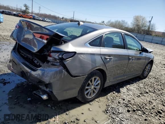 ✅ 2018 Hyundai Sonata SE • VIN: 5NPE24AF9JH714157 • Lot: 45498373. Listed on Copart with 29,595 mi. Free auction sales archive from the USA and detailed vehicle history report at DreamBid. Image 3.
