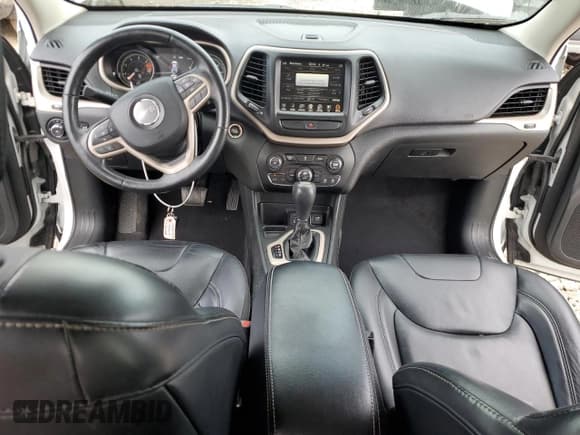 ✅ 2017 Jeep Cherokee Limited • VIN: 1C4PJLDB2HW643192 • Lot: 86304465. Wystawiony na Copart z przebiegiem 98 657 mil. Bezpłatny archiwum sprzedaży aukcyjnych z USA i szczegółowy raport historii pojazdu na DreamBid. Zdjęcie 8.