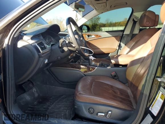 ✅ 2017 Audi A6 Premium Plus • VIN: WAUG8AFCXHN126988 • Lot: 87104105. Wystawiony na Copart z przebiegiem 129 824 mil. Bezpłatny archiwum sprzedaży aukcyjnych z USA i szczegółowy raport historii pojazdu na DreamBid. Zdjęcie 7.