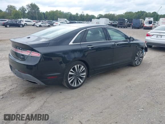 ✅ 2017 Lincoln MKZ Reserve • VIN: 3LN6L5ECXHR633677 • Lot: 43214951. Wystawiony na IAAI z przebiegiem 44 653 mil. Bezpłatny archiwum sprzedaży aukcyjnych z USA i szczegółowy raport historii pojazdu na DreamBid. Zdjęcie 4.