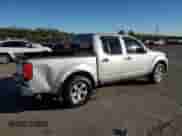 2013 Nissan Frontier SV z VIN 1N6AD0EV1DN717865, wystawiony jako Copart lot #90035175 z przebiegiem 201 730 mil mil oraz Czysty tytuł • Clean title. Historia ofert i sprzedaży dostępna na DreamBid. Obrazek 3.