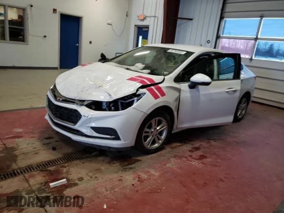 ✅ 2018 Chevrolet Cruze LT • VIN: 1G1BE5SMXJ7236096 • Lot: 69760892. Wystawiony na Copart z przebiegiem Nie podano. Bezpłatny archiwum sprzedaży aukcyjnych z USA i szczegółowy raport historii pojazdu na DreamBid. Zdjęcie 1.
