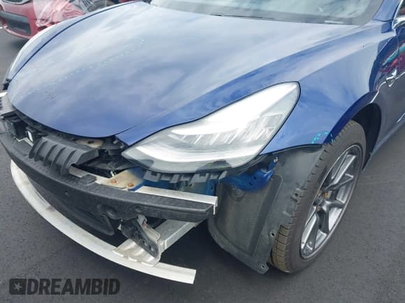 ✅ 2018 Tesla Model 3 Long Range Battery • VIN: 5YJ3E1EB8JF120162 • Лот: 42902565. Опубликован ранее на IAAI с пробегом 104 910 миль. Бесплатный доступ к архиву аукционных продаж из США и подробный отчёт об истории автомобиля на DreamBid. Изображение 20.