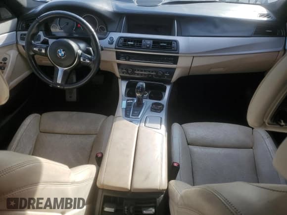 ✅ 2015 BMW 5 Series 550i xDrive • VIN: WBAKP9C5XFD693898 • Lot: 90225355. Listed on Copart with 124,364 mi. Free auction sales archive from the USA and detailed vehicle history report at DreamBid. Image 8.