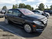 ✅ 2016 Mercedes-Benz B Electric Drive • VIN: WDDVP9AB3GJ009369 • Лот: 69993933. Опубликован ранее на Copart с пробегом 69 804 миль. Бесплатный доступ к архиву аукционных продаж из США и подробный отчёт об истории автомобиля на DreamBid. Изображение 4.