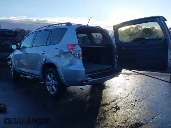 ✅ 2012 Toyota RAV4 Limited • VIN: 2T3DF4DV5CW267728 • Lot: 43732532. Listed on IAAI with 133,260 mi. Free auction sales archive from the USA and detailed vehicle history report at DreamBid. Image 3.