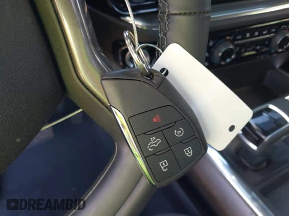 ✅ 2025 Chevrolet Silverado 1500 High Country • VIN: 1GCUKJE81SZ153131 • Lot: 41597428. Listed on IAAI with 3,032 mi. Free auction sales archive from the USA and detailed vehicle history report at DreamBid. Image 11.