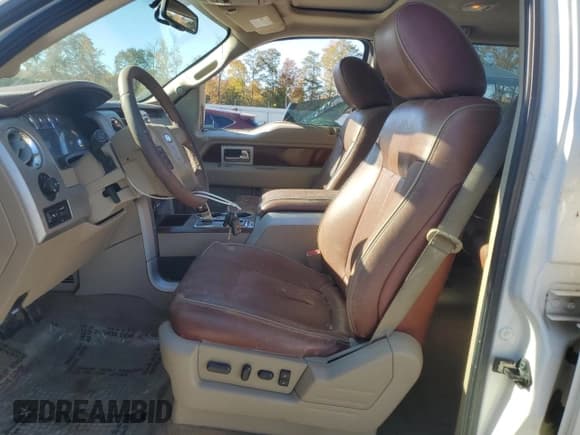 ✅ 2009 Ford F-150 XL • VIN: 1FTPW14V19KC23416 • Lot: 91031805. Wystawiony na Copart z przebiegiem 214 747 mil. Bezpłatny archiwum sprzedaży aukcyjnych z USA i szczegółowy raport historii pojazdu na DreamBid. Zdjęcie 7.