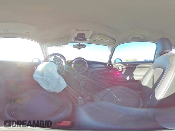 ✅ 2018 MINI Hardtop Cooper • VIN: WMWXP5C58J2G62316 • Lot: 89538315. Listed on Copart with 70,418 mi. Free auction sales archive from the USA and detailed vehicle history report at DreamBid. Image 14.