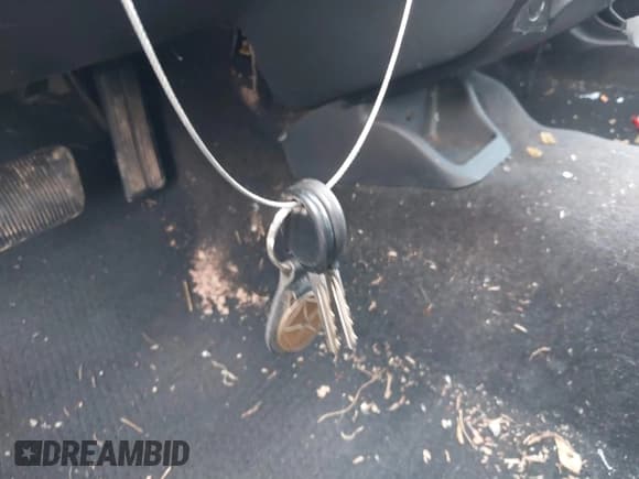 ✅ 2004 Chrysler Concorde LX • VIN: 2C3HD46R04H674725 • Lot: 42826830. Wystawiony na IAAI z przebiegiem 193 428 mil. Bezpłatny archiwum sprzedaży aukcyjnych z USA i szczegółowy raport historii pojazdu na DreamBid. Zdjęcie 11.