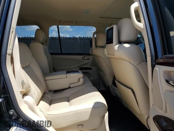 ✅ 2015 Lexus LX 570 • VIN: JTJHY7AX8F4173019 • Lot: 67849125. Listed on Copart with 199,237 mi. Free auction sales archive from the USA and detailed vehicle history report at DreamBid. Image 11.
