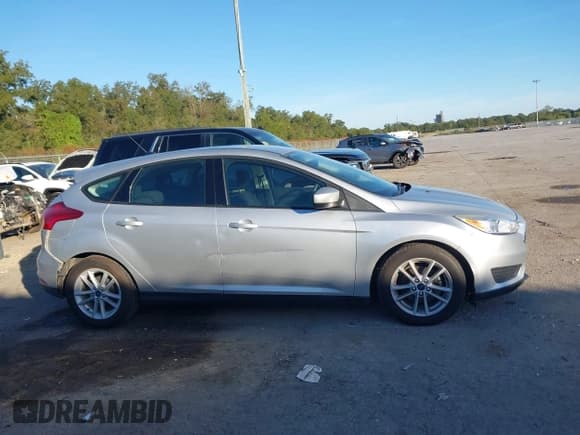 ✅ 2018 Ford Focus SE • VIN: 1FADP3K27JL225258 • Lot: 43526821. Listed on IAAI with 87,350 mi. Free auction sales archive from the USA and detailed vehicle history report at DreamBid. Image 13.