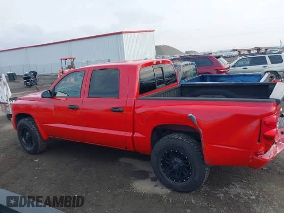 ✅ 2008 Dodge Dakota SLT • VIN: 1D7HW48N28S507657 • Lot: 43570001. Wystawiony na IAAI z przebiegiem 112 784 mil mil. Skorzystaj z bezpłatnego archiwum sprzedaży aukcyjnych z USA i zobacz szczegółowy raport historii pojazdu na DreamBid. Zdjęcie 15.
