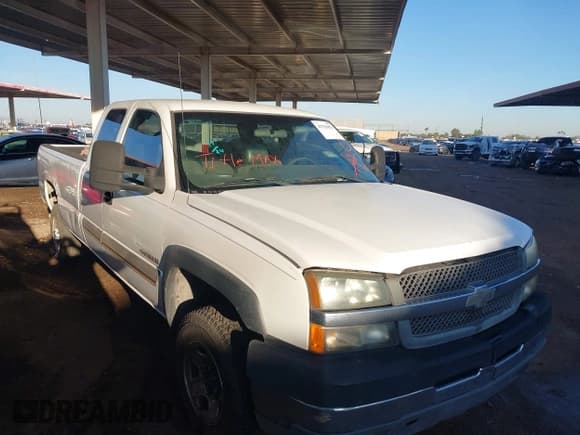 ✅ 2004 Chevrolet Silverado 2500HD Work Truck • VIN: 1GCHC29U24E106048 • Lot: 43763871. Wystawiony na IAAI z przebiegiem 321 877 mil. Bezpłatny archiwum sprzedaży aukcyjnych z USA i szczegółowy raport historii pojazdu na DreamBid. Zdjęcie 1.