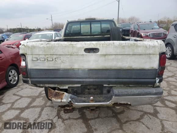 1995 Dodge 1500 с VIN 1B7HC16Y0SS368599, выставлен на аукционе Copart как лот 80857334 с пробегом 227 629 миль миль и Списание • Salvage title. История ставок и продаж доступна на DreamBid. Изображение 6.