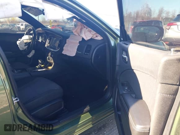 ✅ 2018 Dodge Charger GT • VIN: 2C3CDXJG6JH164716 • Lot: 43579159. Wystawiony na IAAI z przebiegiem 85 198 mil. Bezpłatny archiwum sprzedaży aukcyjnych z USA i szczegółowy raport historii pojazdu na DreamBid. Zdjęcie 5.