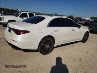 ✅ 2021 Mercedes-Benz S 580 • VIN: W1K6G7GB7MA044640 • Lot: 41688114. Wystawiony na Copart z przebiegiem 38 209 mil. Bezpłatny archiwum sprzedaży aukcyjnych z USA i szczegółowy raport historii pojazdu na DreamBid. Zdjęcie 3.