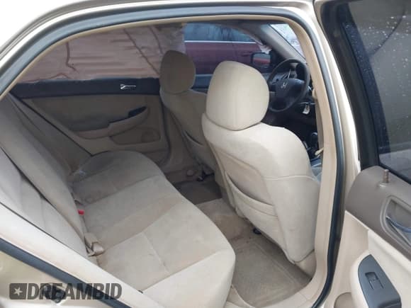 ✅ 2007 Honda Accord VP • VIN: 1HGCM55177A041988 • Lot: 41566083. Wystawiony na IAAI z przebiegiem 218 361 mil. Bezpłatny archiwum sprzedaży aukcyjnych z USA i szczegółowy raport historii pojazdu na DreamBid. Zdjęcie 8.