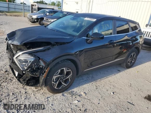 ✅ 2025 Kia Sportage LX • VIN: KNDPU3DF8S7415144 • Lot: 71720685. Listed on Copart with 7,391 mi. Free auction sales archive from the USA and detailed vehicle history report at DreamBid. Image 1.