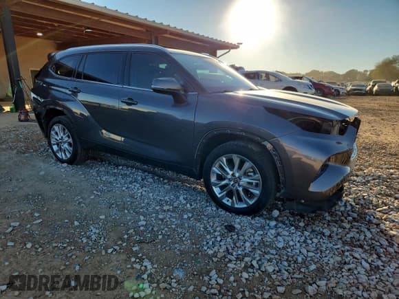 ✅ 2022 Toyota Highlander Limited • VIN: 5TDYZRAH3NS541758 • Лот: 82536175. Опубликован ранее на Copart с пробегом 39 932 миль. Бесплатный доступ к архиву аукционных продаж из США и подробный отчёт об истории автомобиля на DreamBid. Изображение 4.