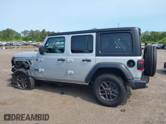 ✅ 2024 Jeep Wrangler Sport S • VIN: 1C4PJXDG1RW304993 • Lot: 42387509. Listed on IAAI with 6,987 mi. Free auction sales archive from the USA and detailed vehicle history report at DreamBid. Image 14.