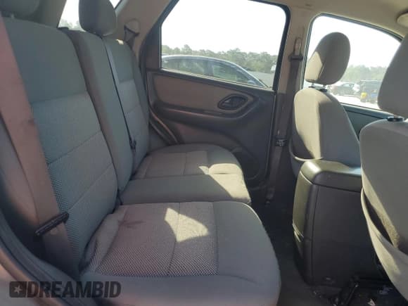 ✅ 2005 Ford Escape Hybrid • VIN: 1FMCU95HX5KB95634 • Лот: 56513595. Опубликован ранее на Copart с пробегом 228 188 миль. Бесплатный доступ к архиву аукционных продаж из США и подробный отчёт об истории автомобиля на DreamBid. Изображение 11.