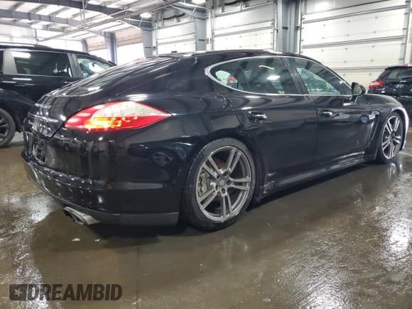 ✅ 2010 Porsche Panamera S • VIN: WP0AB2A75AL064962 • Lot: 60865835. Wystawiony na Copart z przebiegiem 87 725 mil. Bezpłatny archiwum sprzedaży aukcyjnych z USA i szczegółowy raport historii pojazdu na DreamBid. Zdjęcie 3.