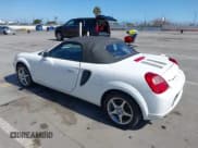 ✅ 2002 Toyota MR2 • VIN: JTDFR320120045045 • Lot: 42227577. Wystawiony na IAAI z przebiegiem 128 095 mil. Bezpłatny archiwum sprzedaży aukcyjnych z USA i szczegółowy raport historii pojazdu na DreamBid. Zdjęcie 3.