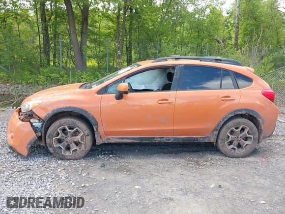 ✅ 2014 Subaru Crosstrek Premium • VIN: JF2GPACC5E8293149 • Lot: 42377960. Listed on IAAI with 123,742 mi. Free auction sales archive from the USA and detailed vehicle history report at DreamBid. Image 14.