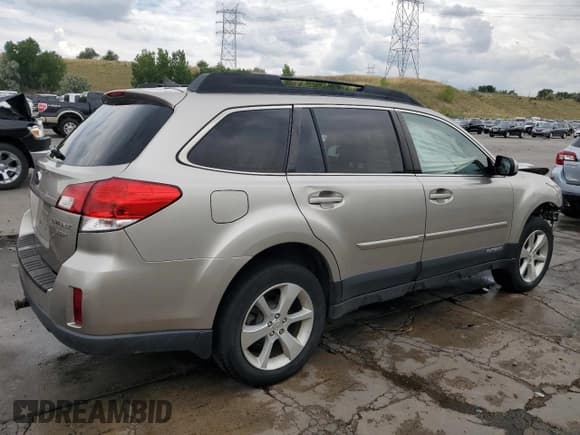 ✅ 2014 Subaru Outback Limited • VIN: 4S4BRDLC9E2213483 • Lot: 65288085. Listed on Copart with 131,100 mi. Free auction sales archive from the USA and detailed vehicle history report at DreamBid. Image 3.