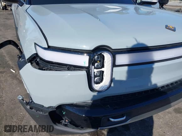 ✅ 2024 Rivian R1T Adventure • VIN: 7FCTGAAA5RN033799 • Лот: 41606562. Опубликован ранее на IAAI с пробегом 9 449 миль. Бесплатный доступ к архиву аукционных продаж из США и подробный отчёт об истории автомобиля на DreamBid. Изображение 6.