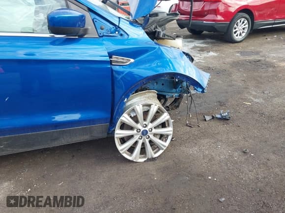 ✅ 2019 Ford Escape SEL • VIN: 1FMCU9HD0KUA56573 • Lot: 43463100. Listed on IAAI with Not provided. Free auction sales archive from the USA and detailed vehicle history report at DreamBid. Image 6.