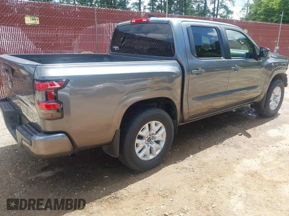 ✅ 2022 Nissan Frontier SV • VIN: 1N6ED1EJ5NN643095 • Lot: 42353506. Wystawiony na IAAI z przebiegiem 50 438 mil. Bezpłatny archiwum sprzedaży aukcyjnych z USA i szczegółowy raport historii pojazdu na DreamBid. Zdjęcie 4.