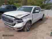 2019 Ram 1500 Limited z VIN 1C6SRFPT2KN508369, wystawiony jako IAAI lot #42187146 z przebiegiem 80 498 mil mil oraz . Historia ofert i sprzedaży dostępna na DreamBid. Obrazek 2.