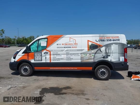 ✅ 2024 Ford Transit Cargo • VIN: 1FTBR1Y80RKB59990 • Lot: 42241182. Wystawiony na IAAI z przebiegiem 13 385 mil. Bezpłatny archiwum sprzedaży aukcyjnych z USA i szczegółowy raport historii pojazdu na DreamBid. Zdjęcie 14.