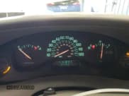 ✅ 2004 Buick Century Custom • VIN: 2G4WS52J741253720 • Lot: 80088535. Wystawiony na Copart z przebiegiem 84 163 mil. Bezpłatny archiwum sprzedaży aukcyjnych z USA i szczegółowy raport historii pojazdu na DreamBid. Zdjęcie 9.