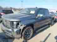 2022 Chevrolet Silverado 1500 LT z VIN 3GCPWCED5NG138842, wystawiony jako IAAI lot #41485587 z przebiegiem 74 967 mil mil oraz . Historia ofert i sprzedaży dostępna na DreamBid. Obrazek 19.