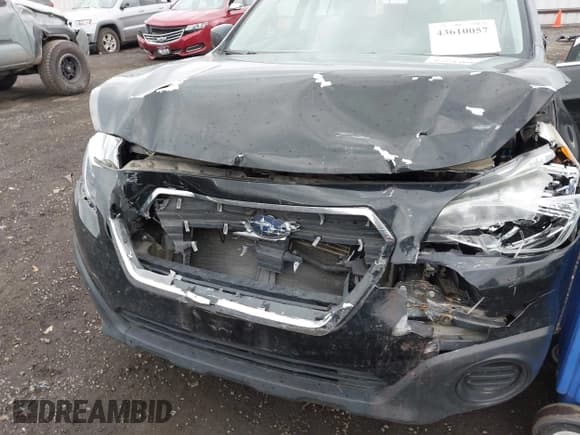 ✅ 2015 Subaru Outback 2.5i • VIN: 4S4BSBAC0F3245455 • Lot: 43610057. Listed on IAAI with 137,804 mi. Free auction sales archive from the USA and detailed vehicle history report at DreamBid. Image 6.